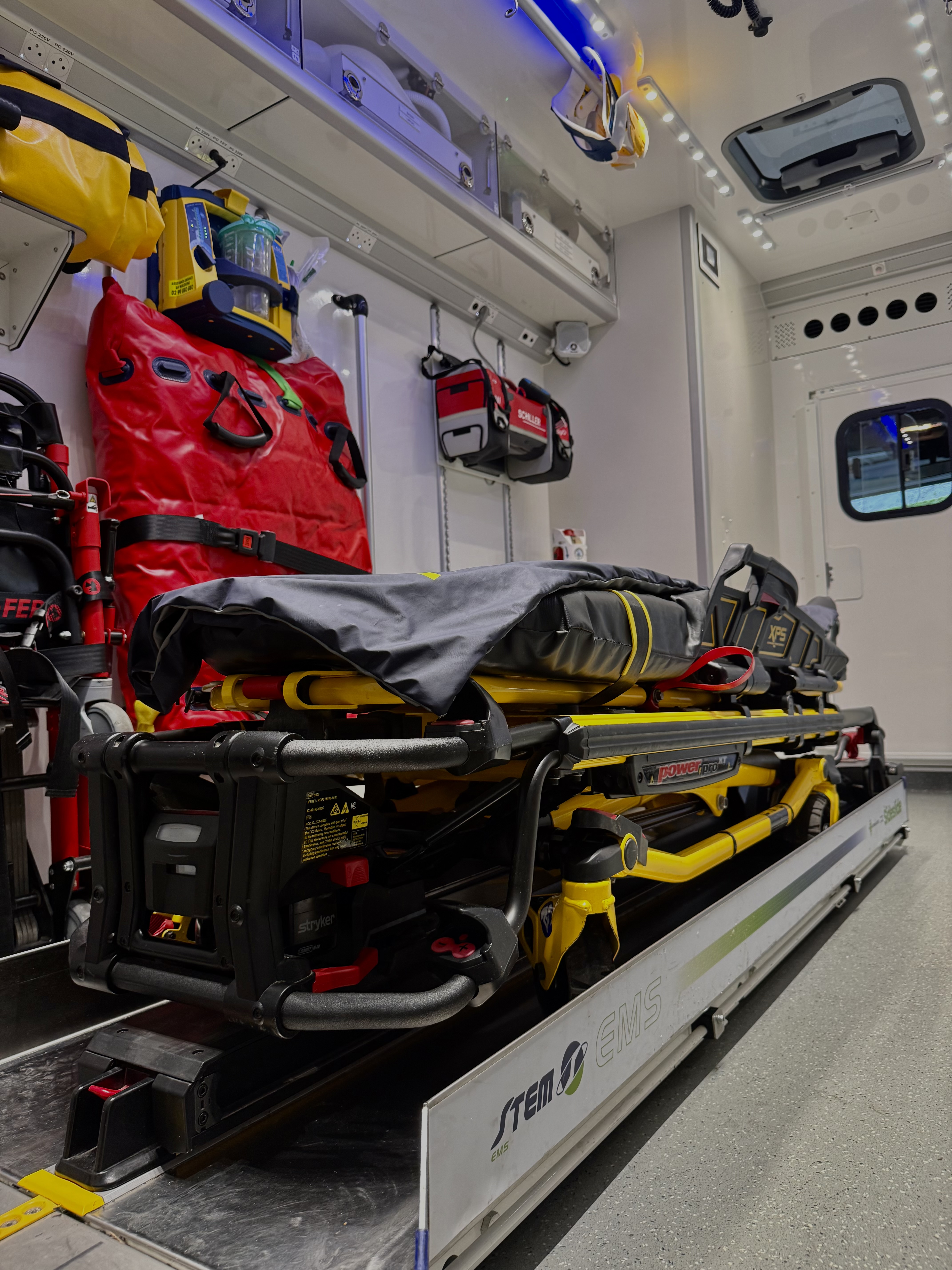 Brancard // Chaise électrique